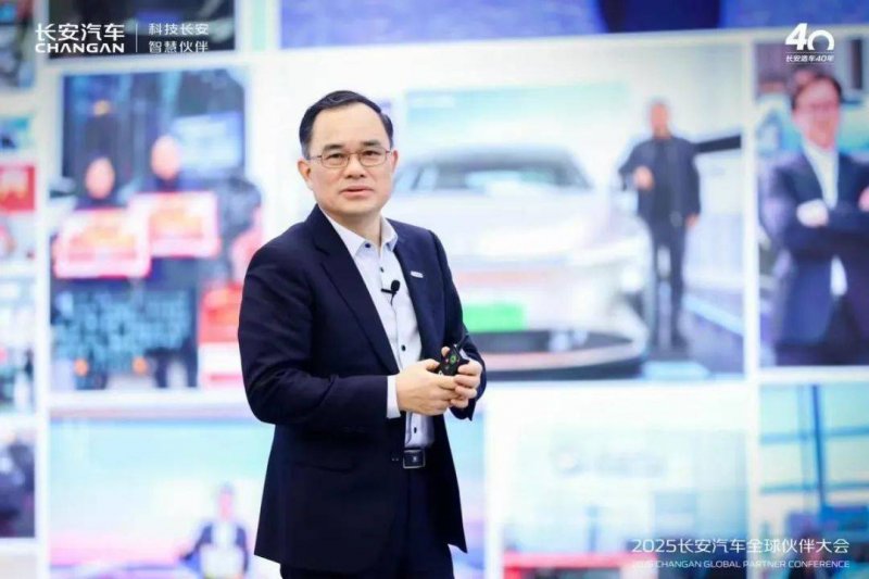 蓝莓外汇如何精准预测2025年油价？这个秘密技巧你绝对不能错过！